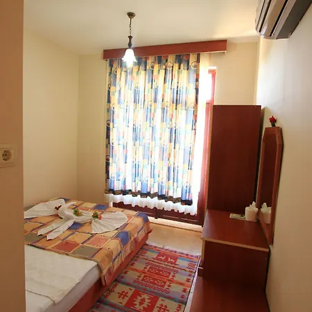 Hotel Sempati 2*
